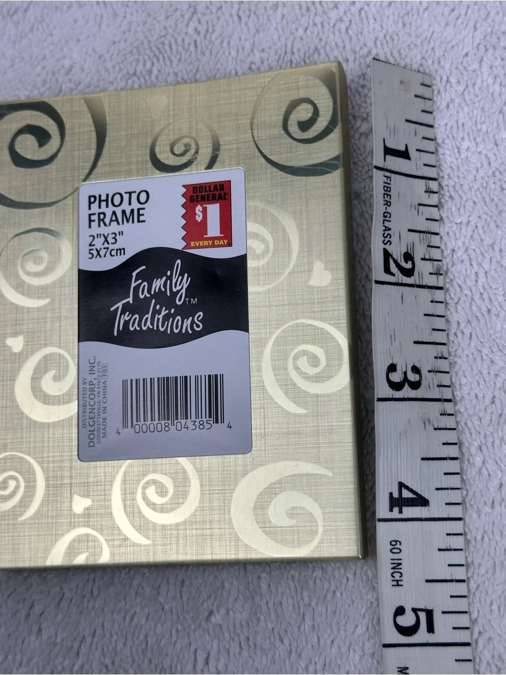 Family Traditions gold swirl